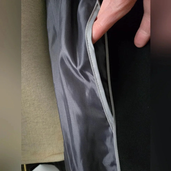 ANNE KLEIN midweight black trench with ribbed sweater collar and cuffs. Size M - Picture 12 of 16